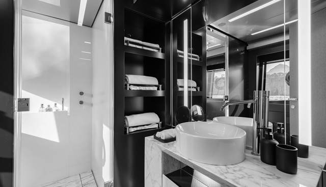 STILE DI VITA yacht for sale 32