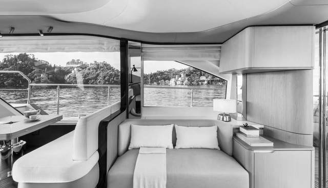 AZIMUT 60 FLY yacht for sale 22