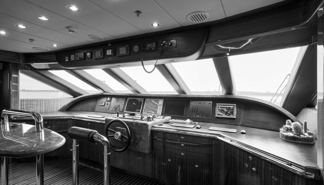 KAJAK yacht for sale 28