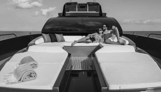 RIVA DIVA yacht for sale 4