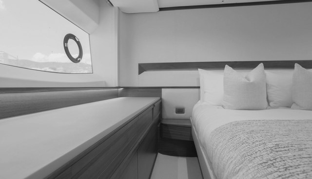noname yacht for sale 30