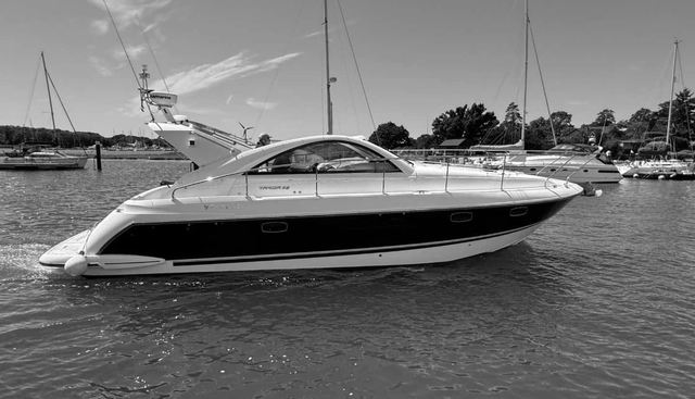 Fairline Targa 38 yacht for sale 2