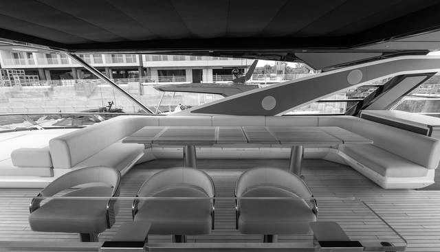 9362590 yacht for sale 14