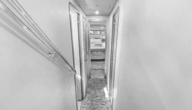 AQUA yacht for sale 20