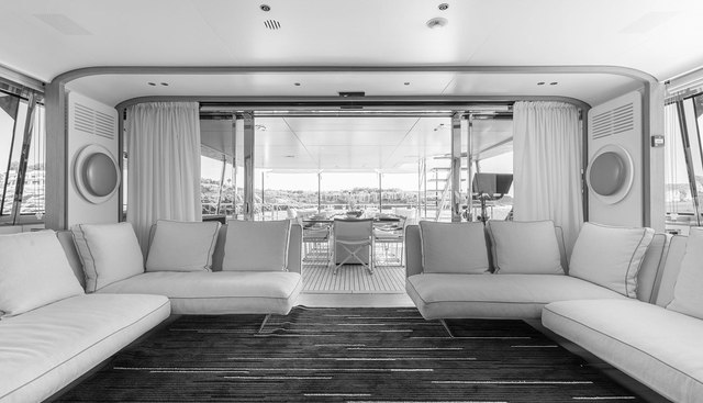EH2 yacht for sale 25
