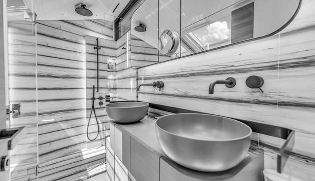 NOTYNOG yacht for sale 13