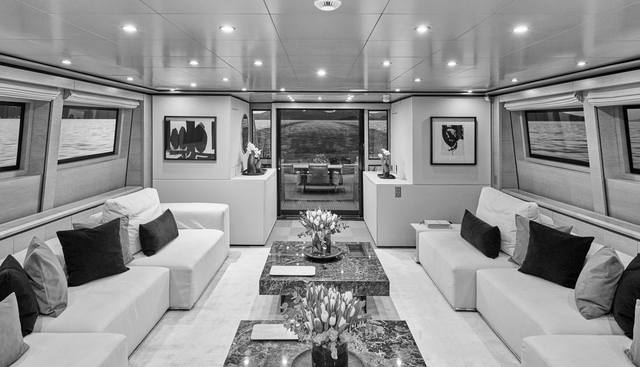 LOANA yacht for sale 9