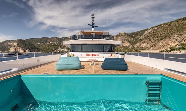 Felicità yacht Foredeck pool with lounge setup