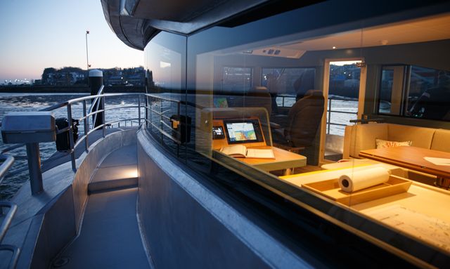 Mamaluna yacht Advanced Navigation