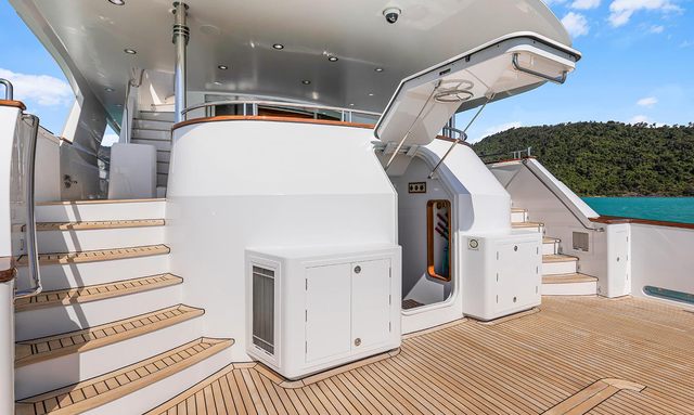 Chanson yacht Versatile Fishing Cockpit