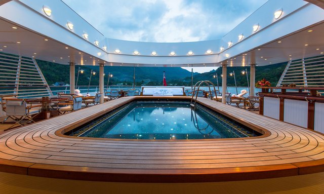 Grand Ocean yacht Swimming Pool