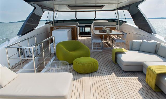 Fifty Shades yacht Flybridge Made for Lounging