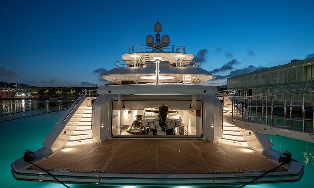 Lusine yacht Underwater lights