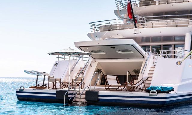 Stella MI yacht Luxury Beach Club