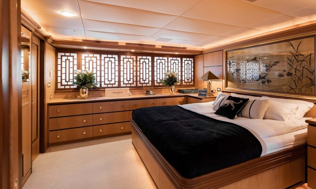 Sierra 2 yacht VIP Cabin