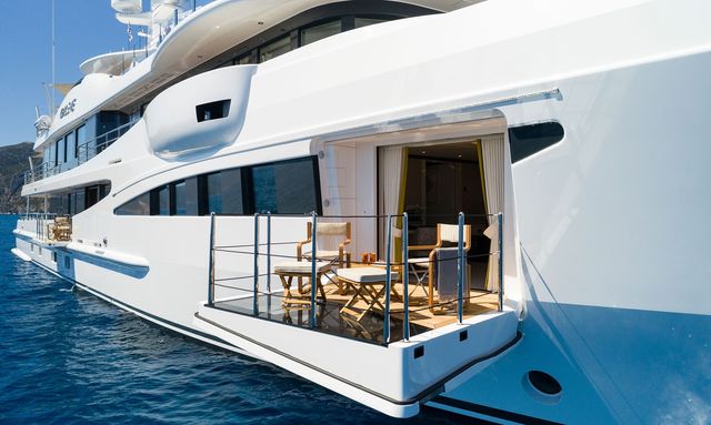 Galene yacht Fold-down balconies on two levels