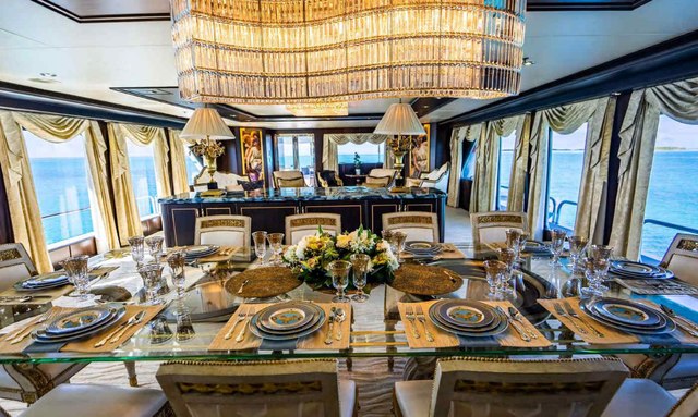 Grade I yacht Distinctive Interior