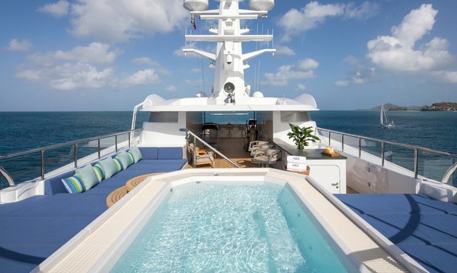 Scott Free yacht Sun Deck