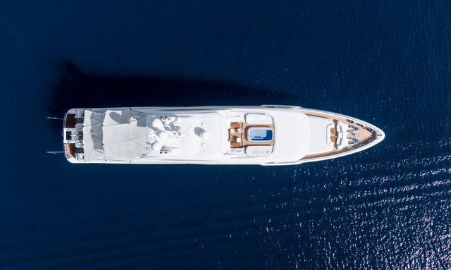 Amoa yacht Advanced Station-Keeping Tech