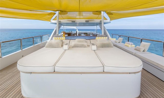 Calliope yacht Optional Bimini