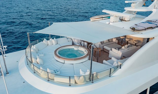 Mirabella yacht Sun Deck