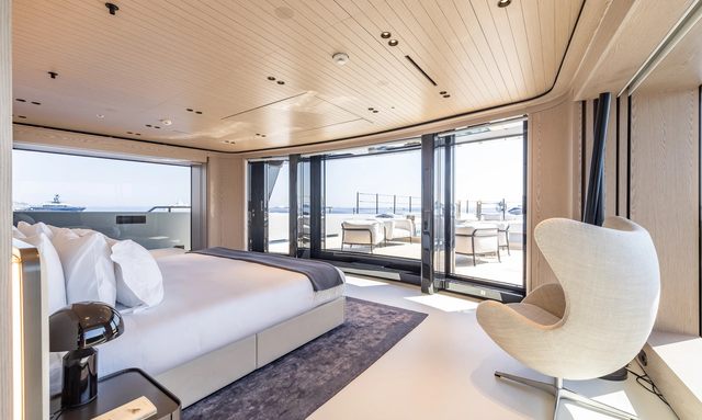 Virtuosity yacht Private Upper Deck