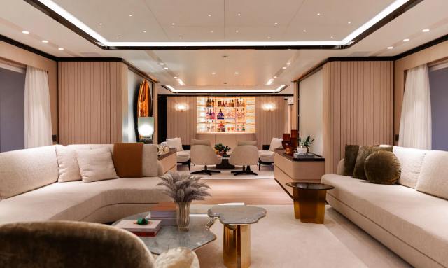 Nocturne yacht Innovative Saloon Layout