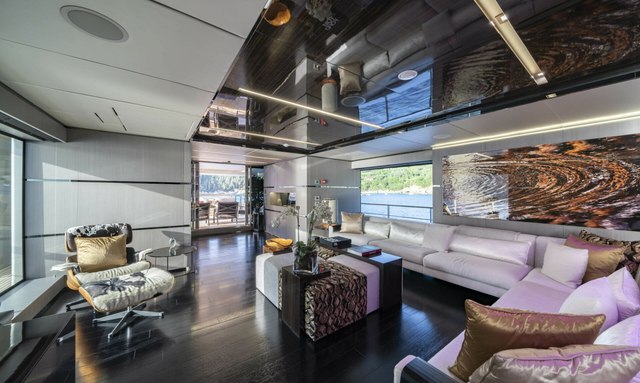 Maverick yacht Main Salon Ambiance