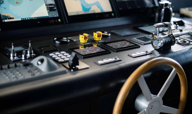 Cape Cod II yacht Night-Ready Helm Station