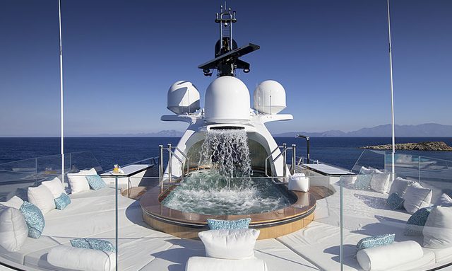 Go yacht Plunge pool