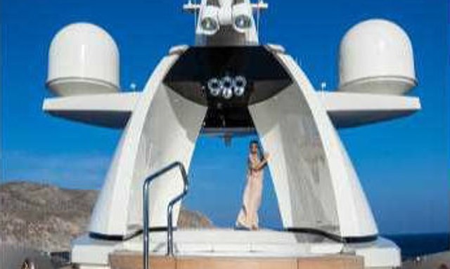 Saramour yacht Removable Radar Arch