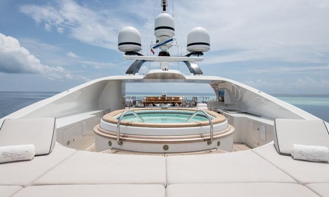 Jaguar yacht Extensive Sundeck Amenities