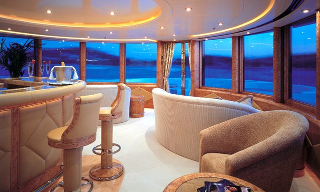 Capri I yacht Observation Saloon