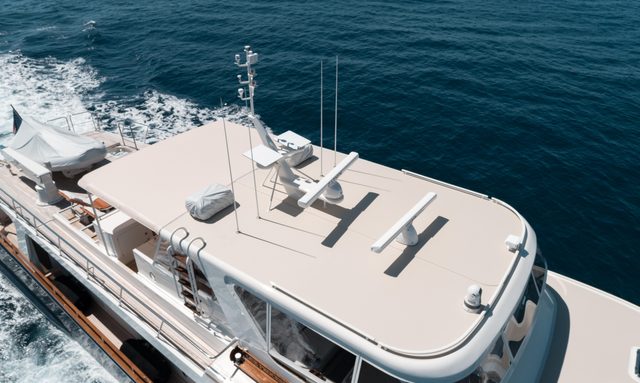 Rat Pack yacht Air-conditioned enclosed bridge deck