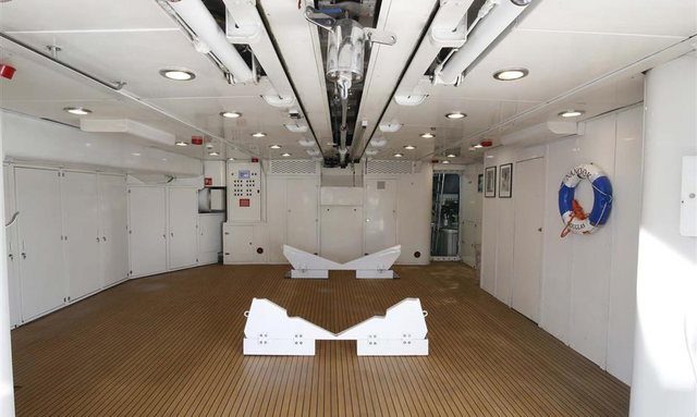 Tempo yacht Tender Garage