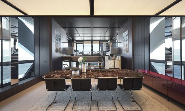 Contigo yacht Soaring Ceilings