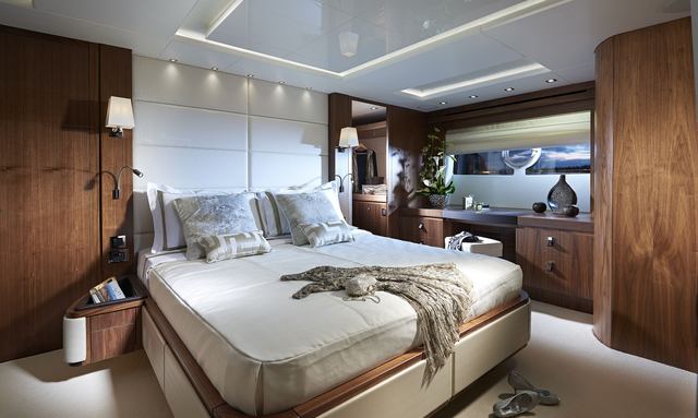 A&K yacht Full-Beam Owner’s Suite