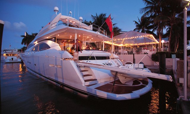 Winning Streak 2 yacht Practical Stern And Swim Platform