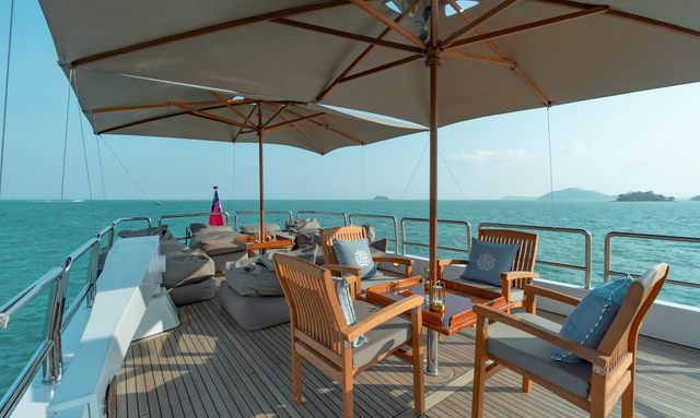 Nymphaea yacht Shaded Bridge Deck Retreat