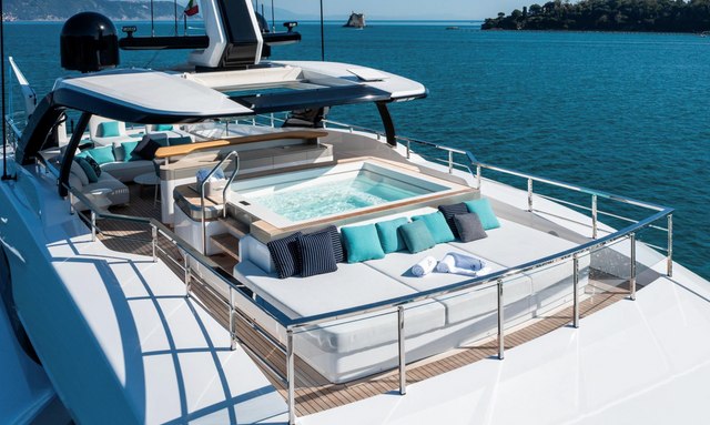 Lee yacht Convertible Plunge Pool