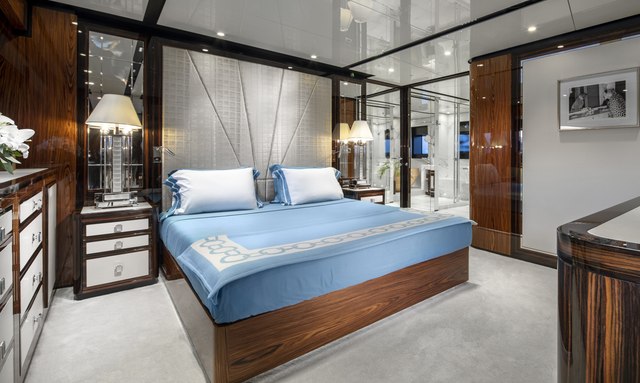 Stern yacht Owner's Apartment