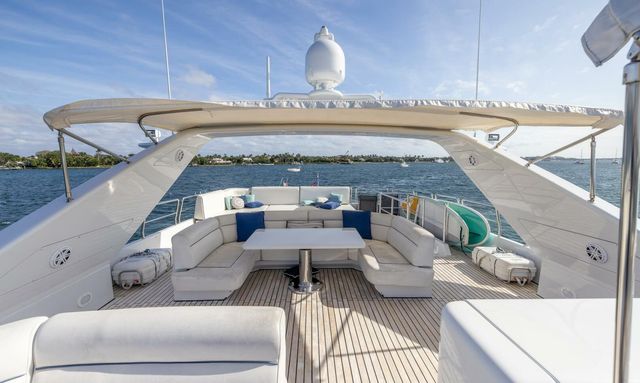 Endless Sun yacht Flybridge