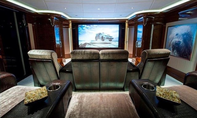 Arience yacht State-of-the-Art Cinema