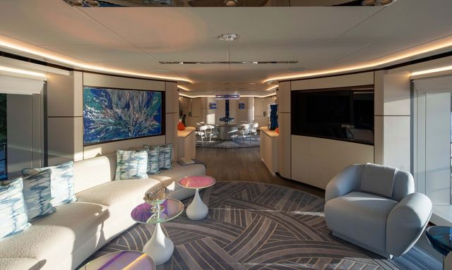 My Infinity yacht Curved Bulkheads