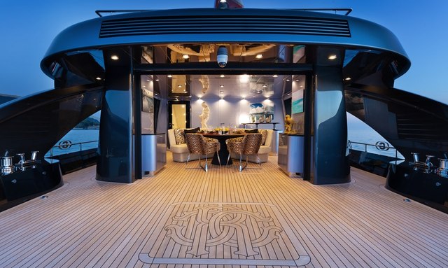 Freedom yacht Intimate Aft Deck