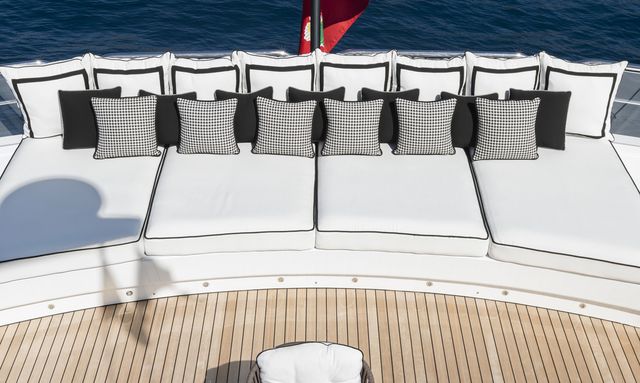 DNA yacht Deck Areas