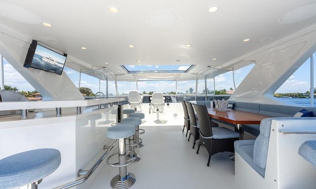 Uncorked yacht Flybridge Entertaining 