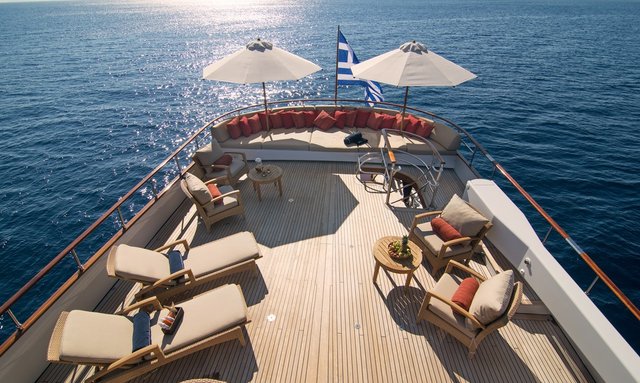 Parvati yacht Spacious Flybridge