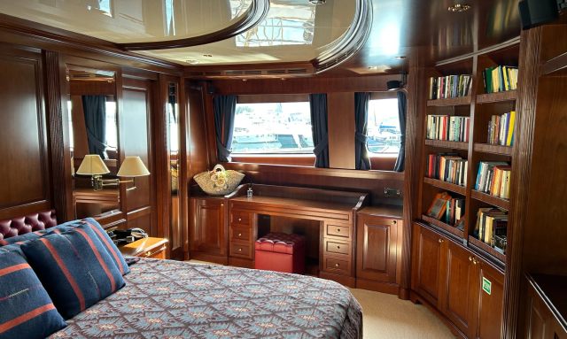 Kos yacht Classic Interior With Dark Wood