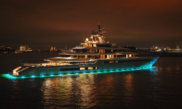 Draak yacht Companion Yacht